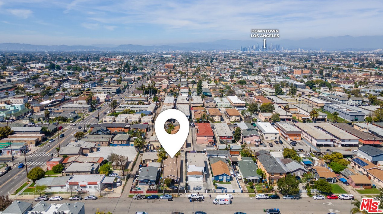 725 83rd St, Los Angeles CA  90003-2909 exterior