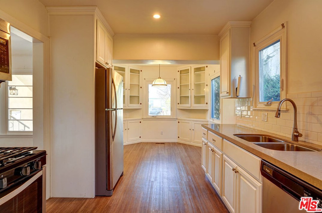 10596 Ayres Ave, Los Angeles CA  90064-3343 exterior