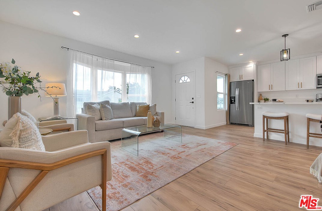 12023 Belhaven St, Los Angeles CA  90059-2832 exterior