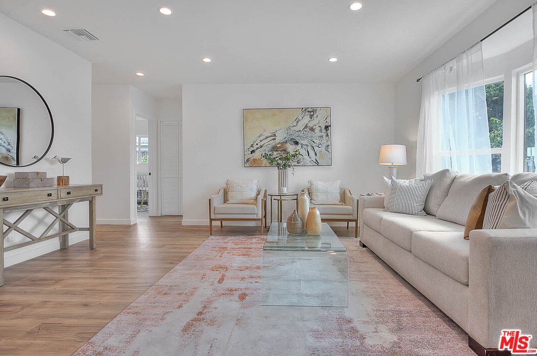 12023 Belhaven St, Los Angeles CA  90059-2832 exterior