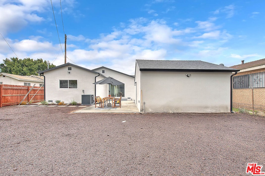 12023 Belhaven St, Los Angeles CA  90059-2832 exterior