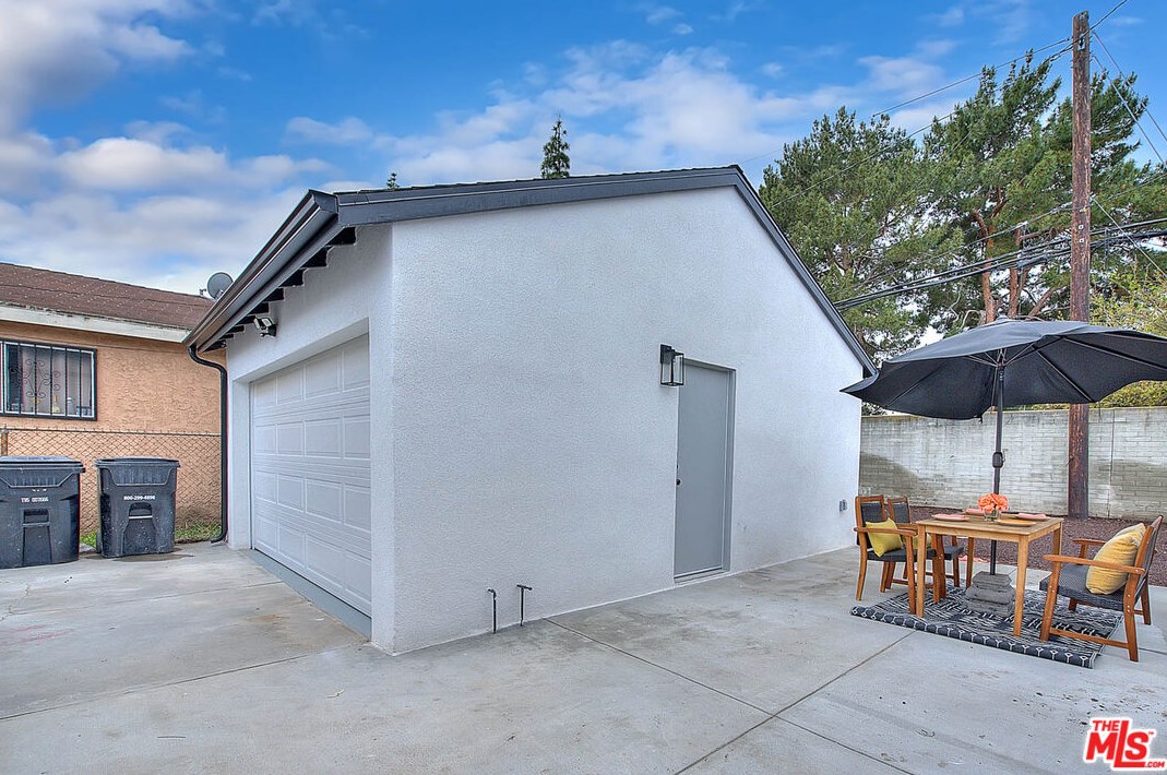 12023 Belhaven St, Los Angeles CA  90059-2832 exterior