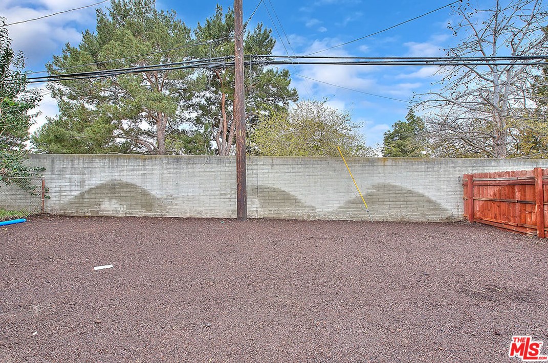 12023 Belhaven St, Los Angeles CA  90059-2832 exterior