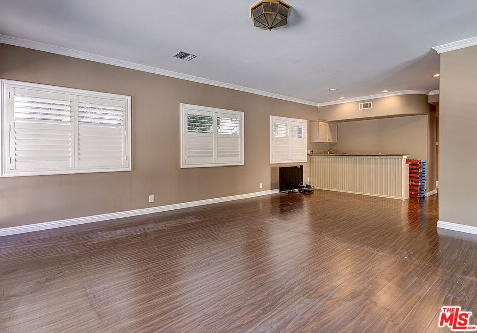 128 Anita Ave, Los Angeles CA  90049-3806 exterior