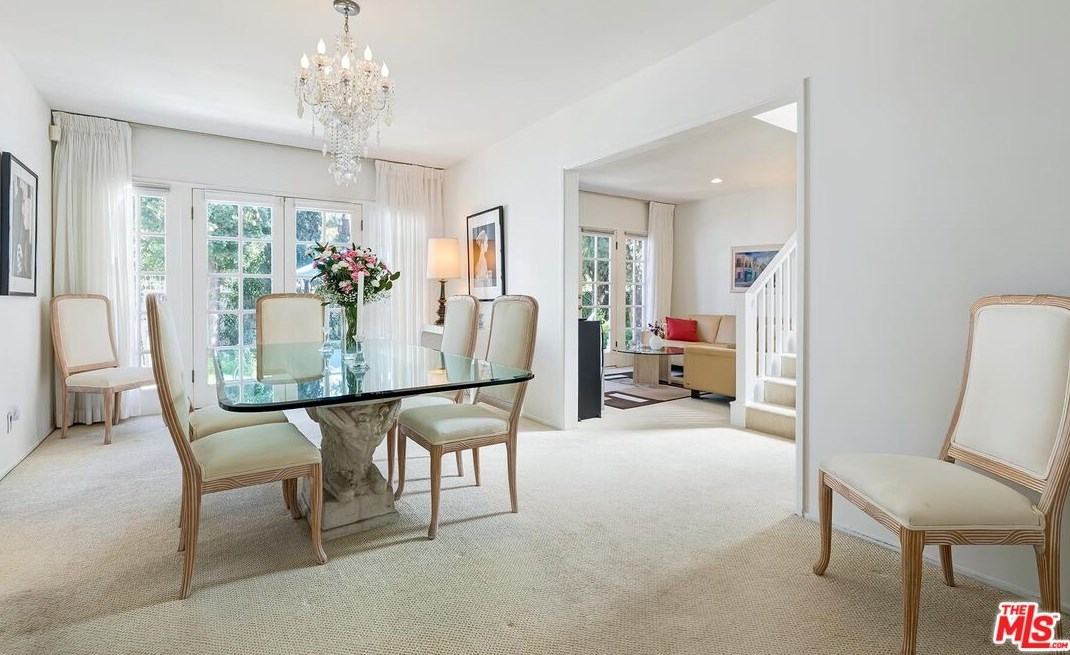 216 La Peer Dr, Beverly Hills CA  90211-1612 exterior