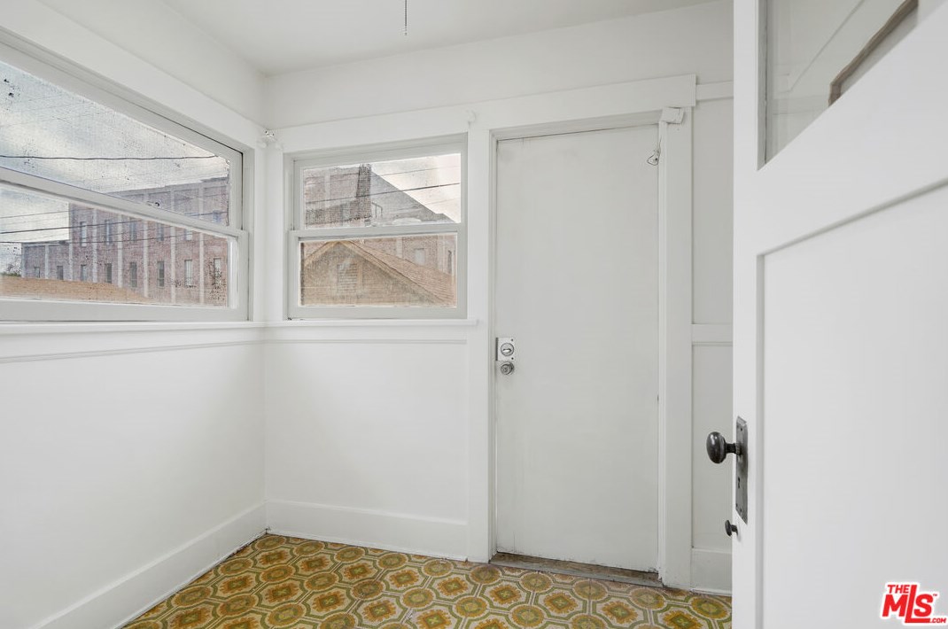 617 Gower St, Los Angeles CA  90038-3913 exterior