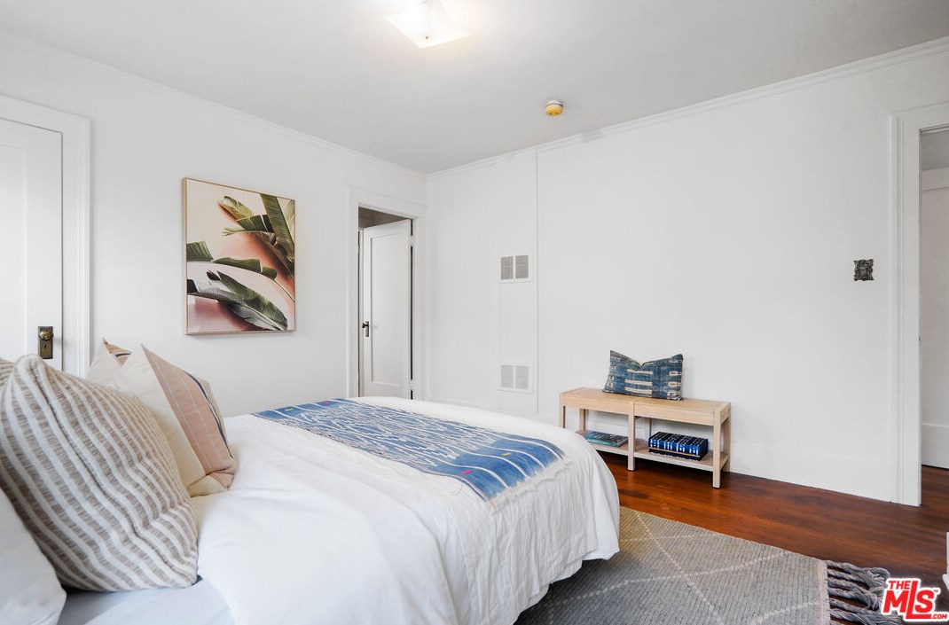 617 Gower St, Los Angeles CA  90038-3913 exterior