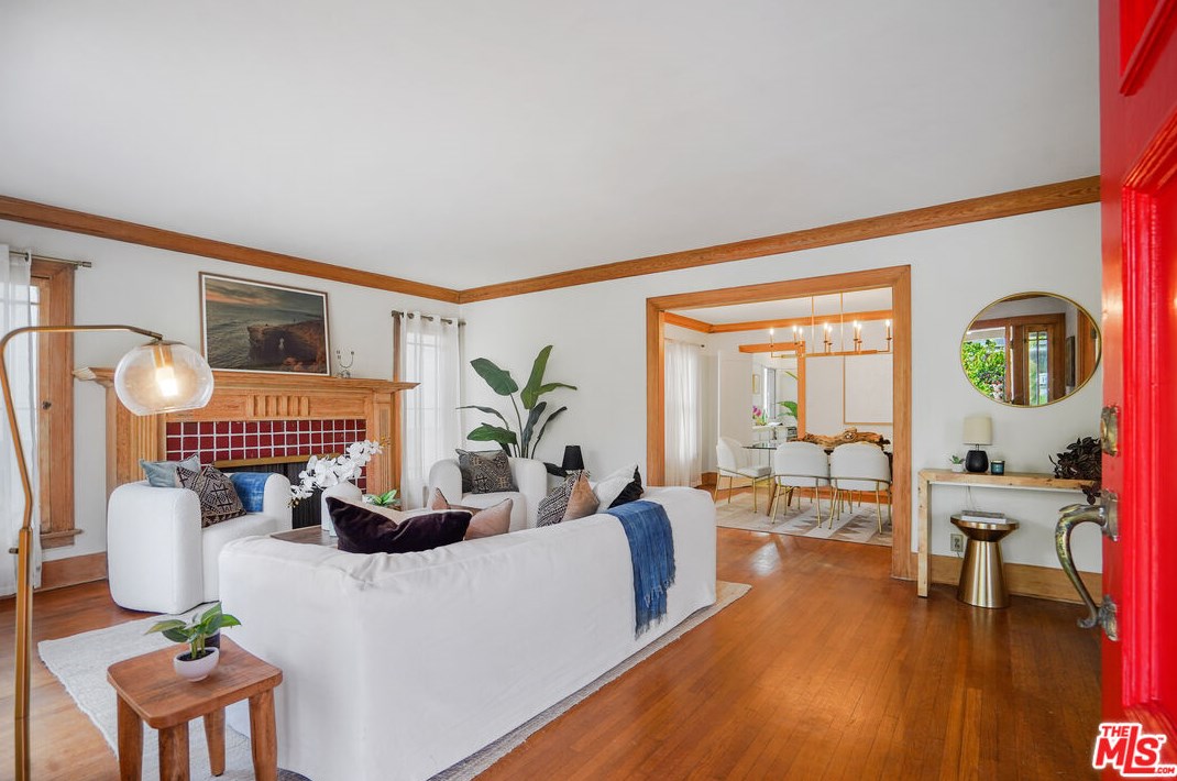 617 Gower St, Los Angeles CA  90038-3913 exterior