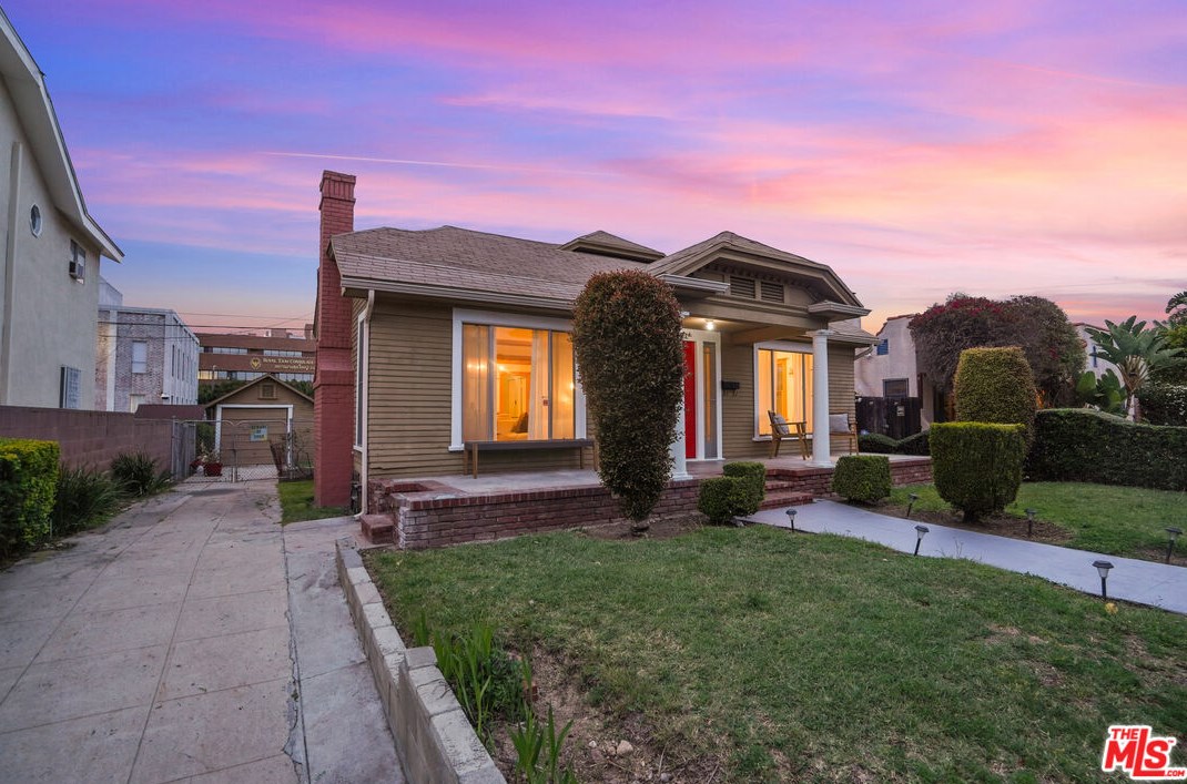 617 Gower St, Los Angeles CA  90004-1303 exterior