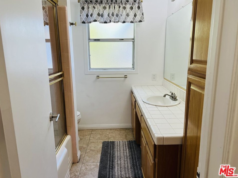 10746 Cranks Rd, Los Angeles CA  90230-5481 exterior