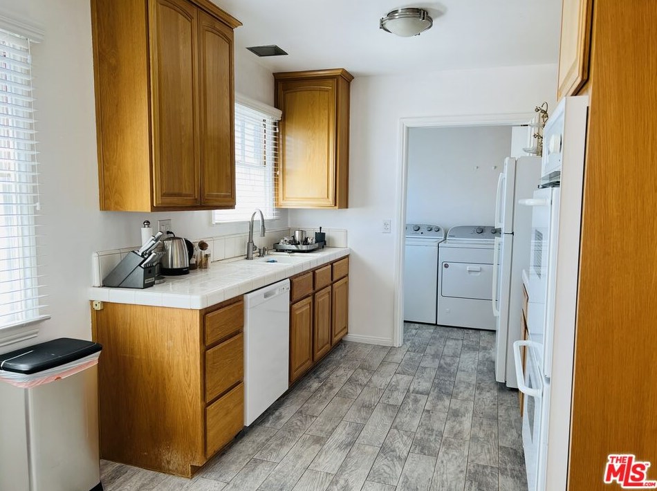 10746 Cranks Rd, Los Angeles CA  90230-5481 exterior