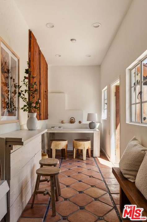 3656 Lowry Rd, Los Angeles CA  90027-1436 exterior