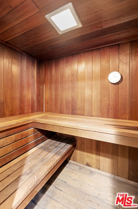 624 Arden Dr, Beverly Hills CA  90210-3511 exterior