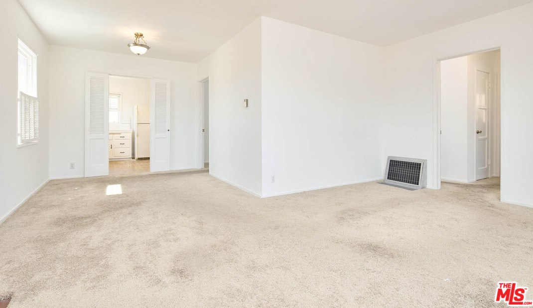 12321 Stanwood Dr, Los Angeles CA  90066-1056 exterior