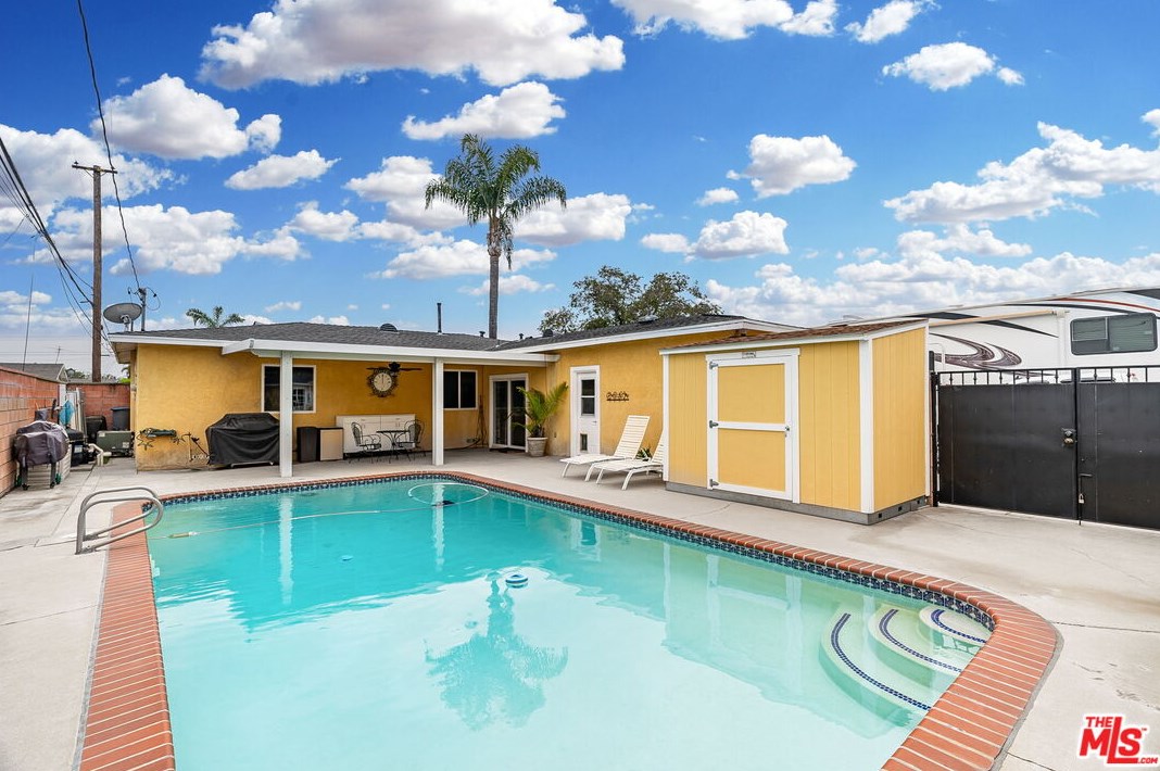 1019 Heather St, Glendora CA  91740-5805 exterior
