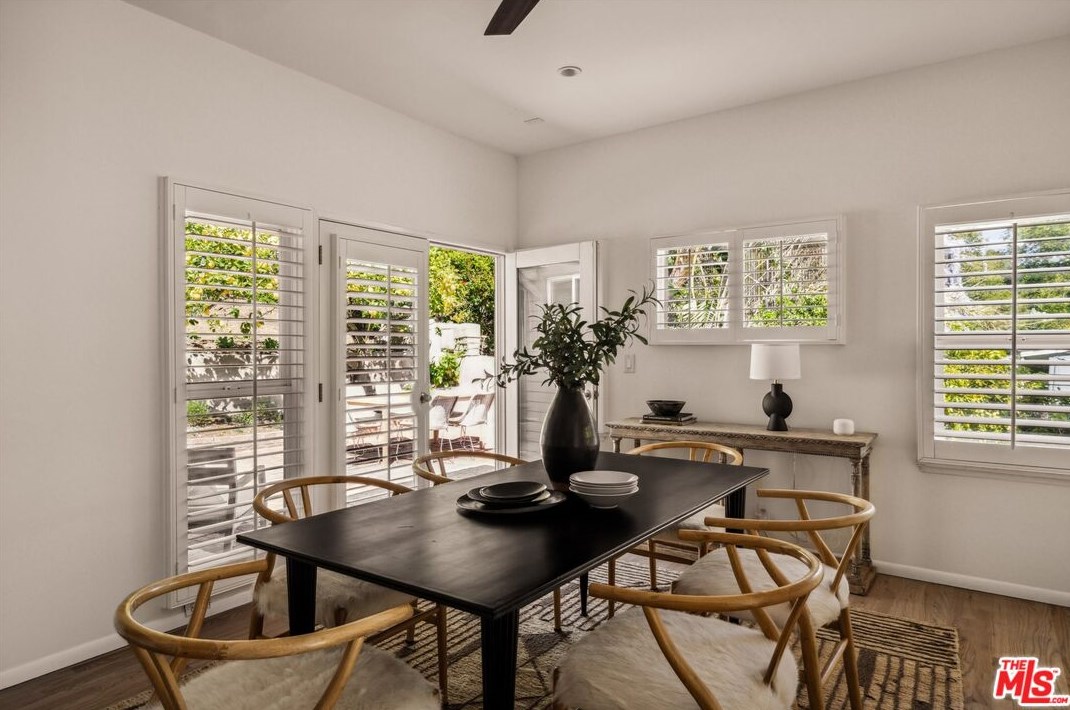 8983 Wonderland Ave, Los Angeles CA  90046-1853 exterior