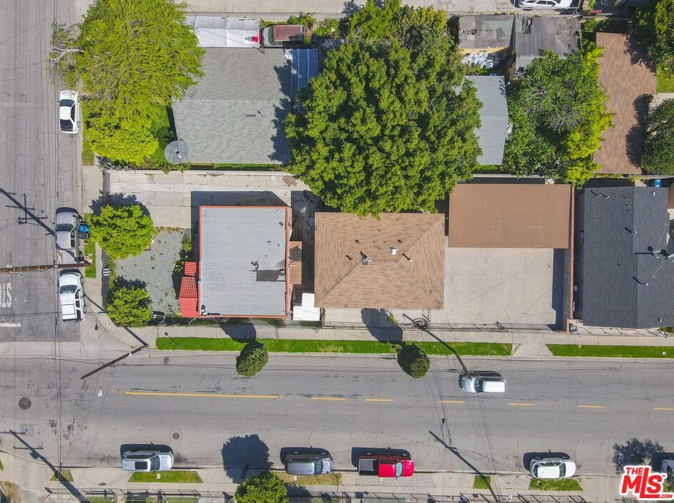 1050 Bonnie Beach Pl, Los Angeles CA  90063-1202 exterior