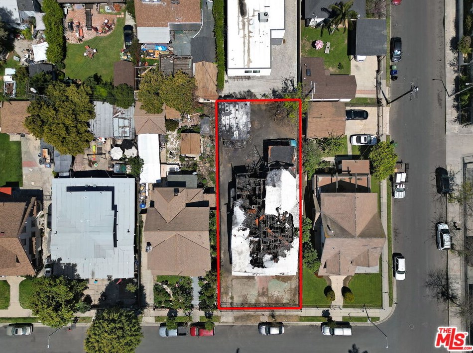 1107 41st Pl, Los Angeles CA  90037-2119 exterior