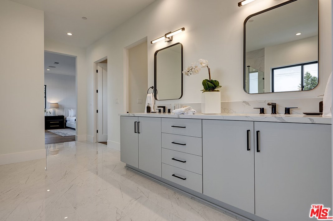 4123 Jackson Ave, Los Angeles CA  90232-3233 exterior