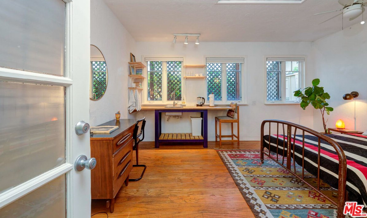 5226 Meridian St, Los Angeles CA  90042-1712 exterior