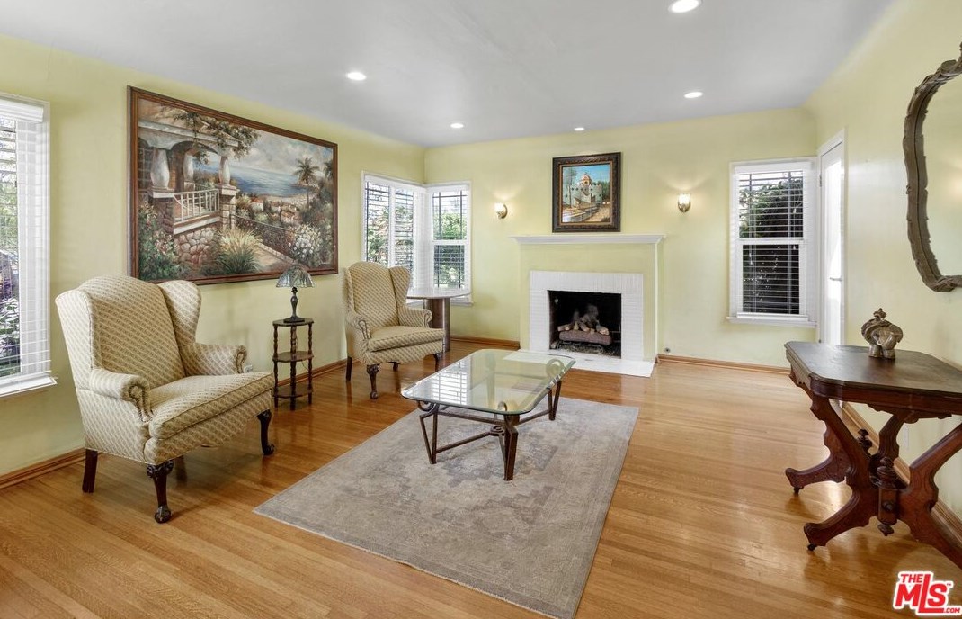 2440 Colby Ave, Los Angeles CA  90064-3004 exterior