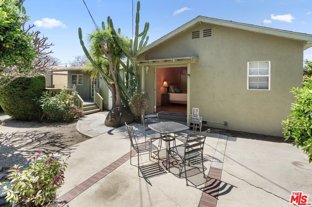 2440 Colby Ave, Los Angeles CA  90064-3004 exterior