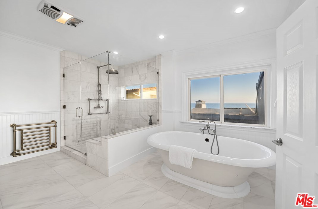 31974 Pacific Coast Hwy, Malibu CA  90265-2506 exterior