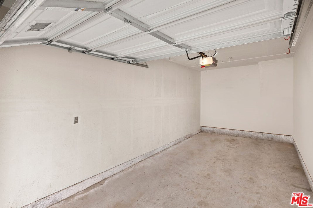 1831 Aleppo Ct, Thousand Oaks CA  91362-1504 exterior