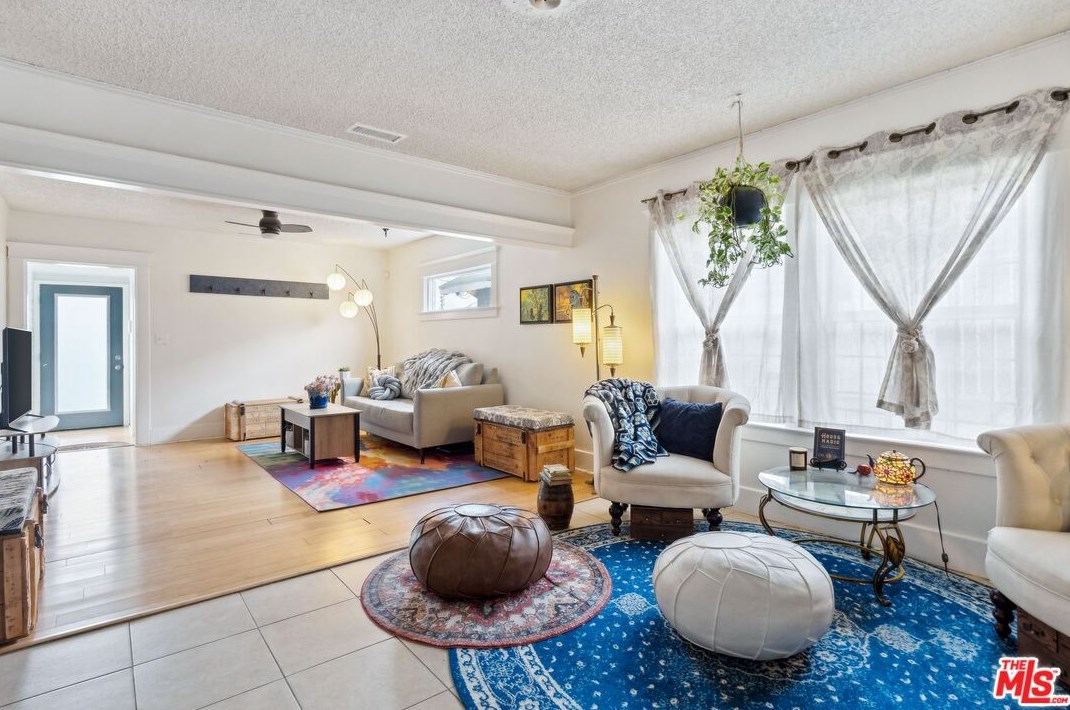 1457 35th St, Los Angeles CA  90018-3930 exterior