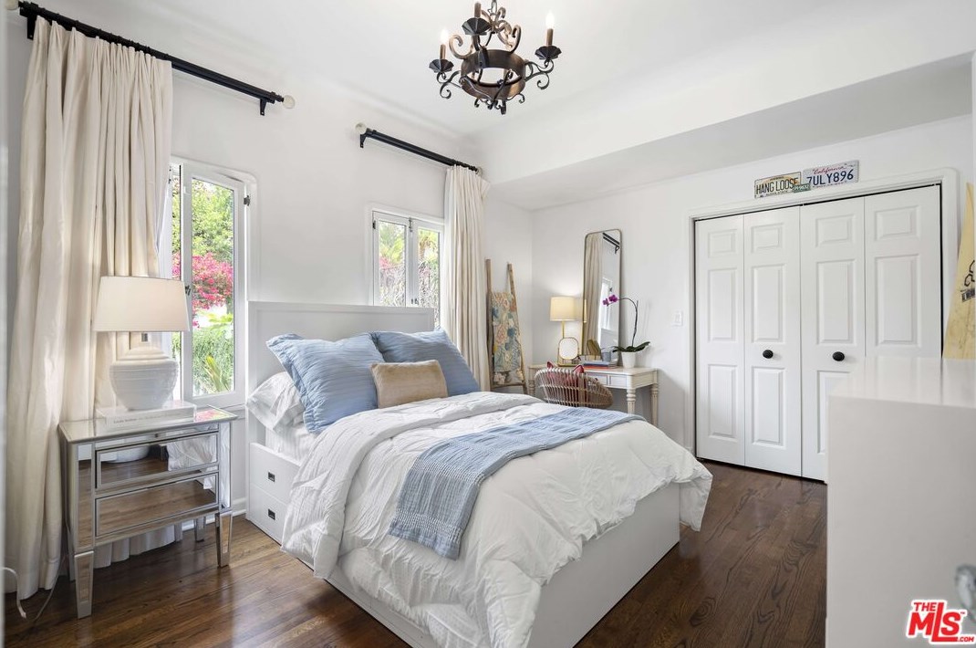 2162 Talmadge St, Los Angeles CA  90027-2921 exterior