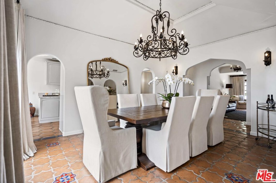 2162 Talmadge St, Los Angeles CA  90027-2921 exterior