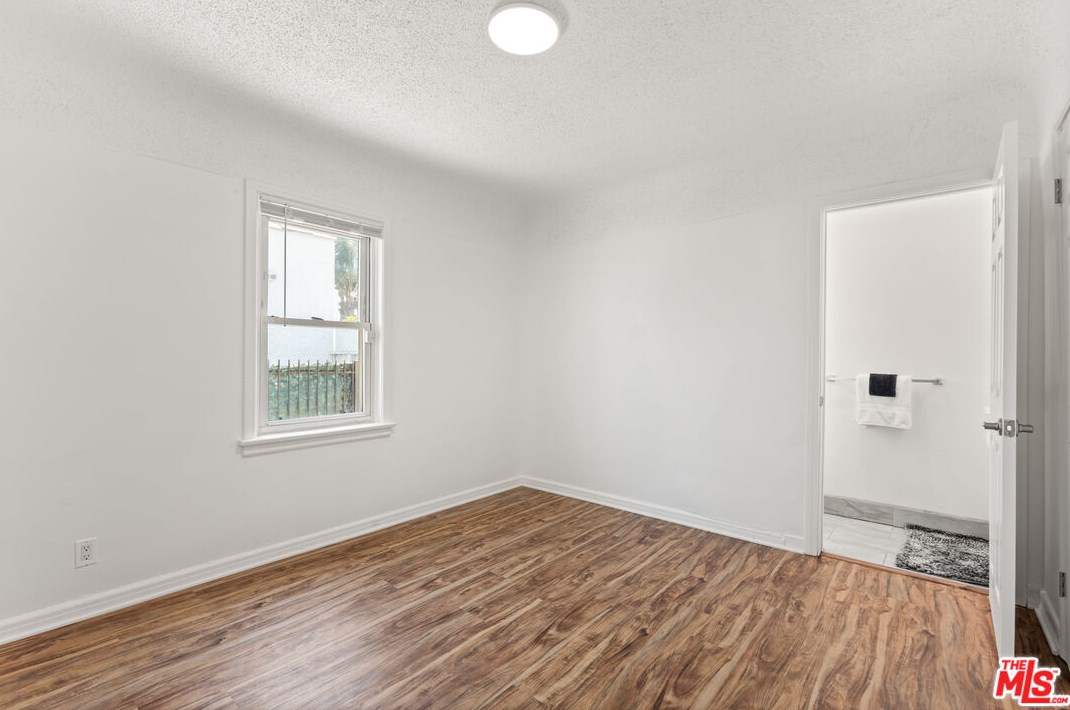3626 62nd St, Los Angeles CA  90043-3704 exterior