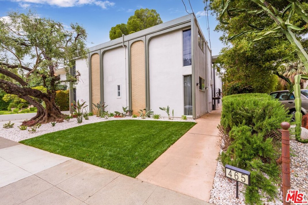 465 Hudson Ave, Pasadena CA  91101-5006 exterior