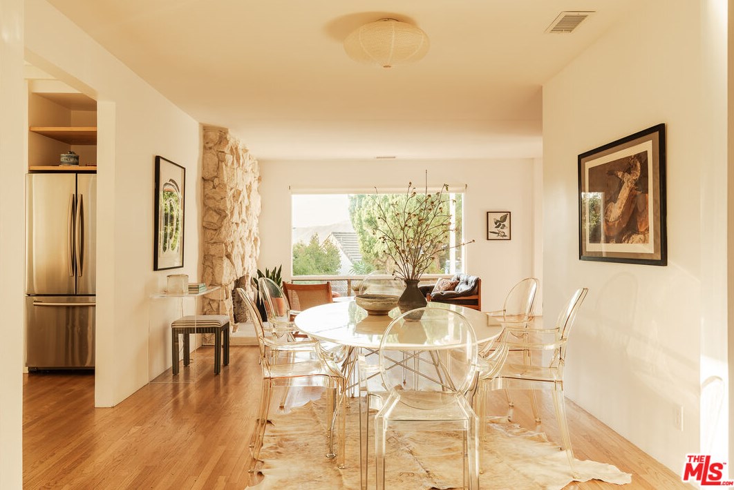 4650 Palmero Dr, Los Angeles CA  90065-4239 exterior