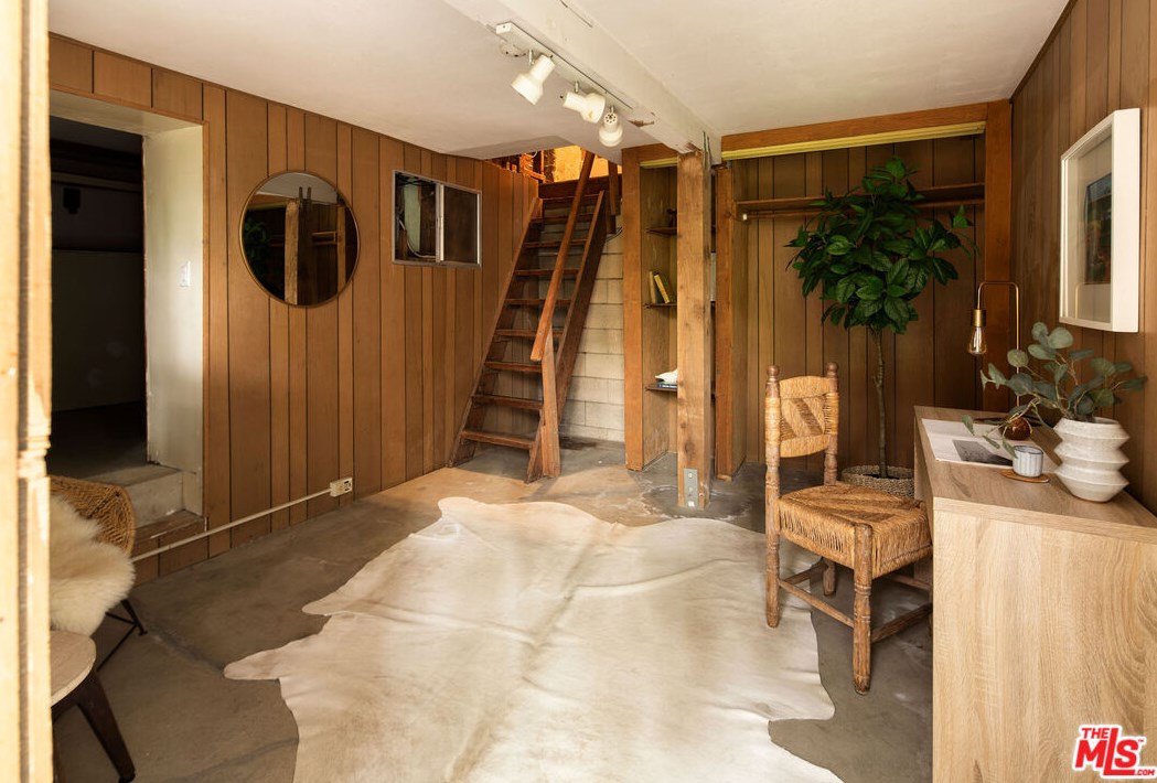 2380 Lake View Ave, Los Angeles CA  90039-4021 exterior