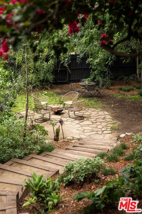 2380 Lake View Ave, Los Angeles CA  90039-4021 exterior