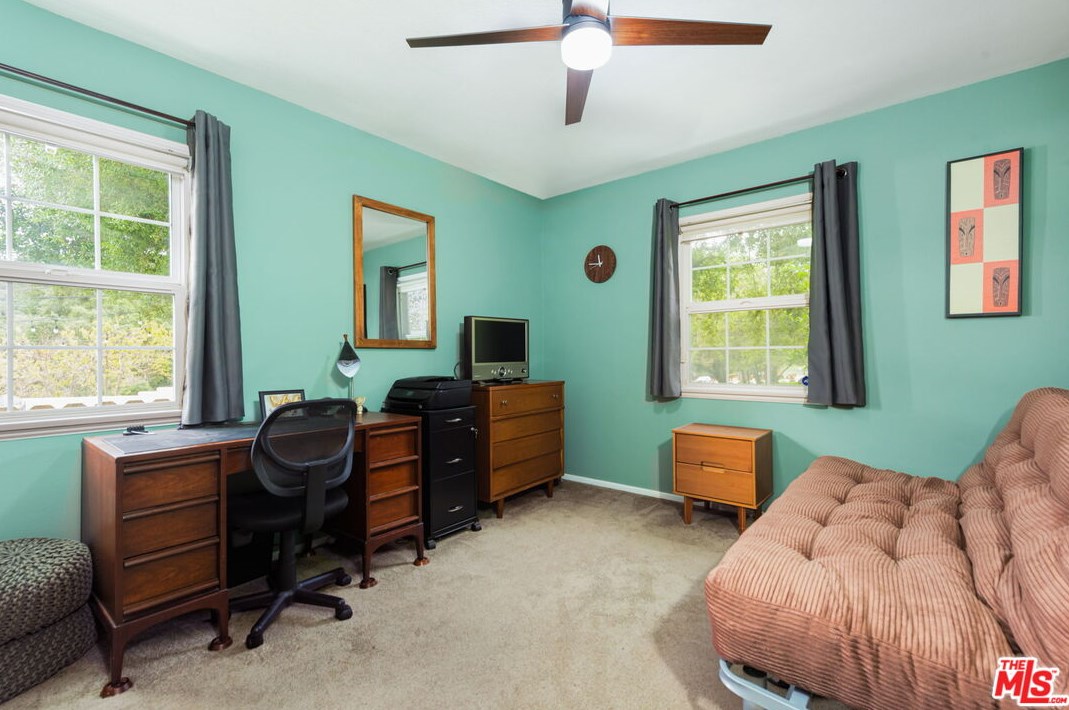 4002 Willalee Ave, Glendale CA  91214-3235 exterior