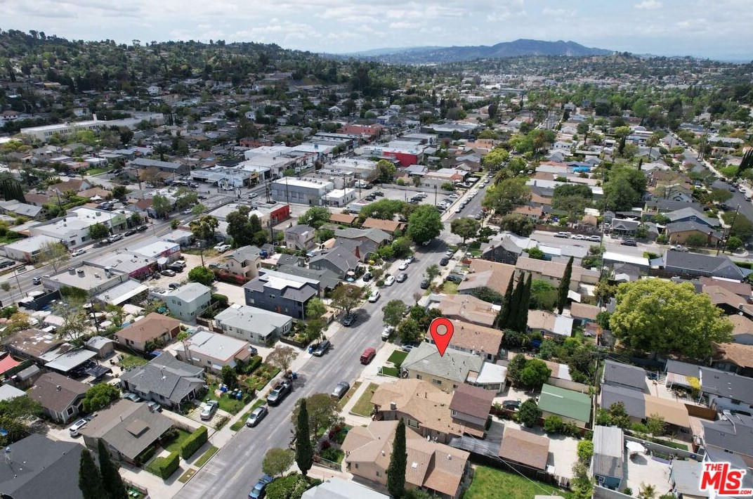 5125 Meridian St, Los Angeles CA  90042-1709 exterior