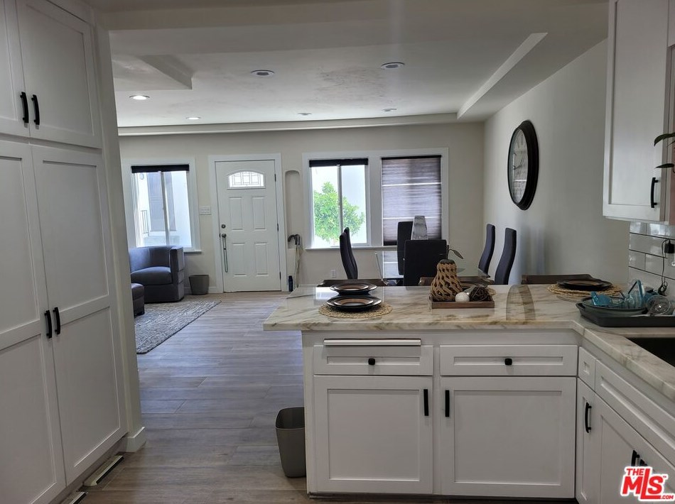 1713 82nd St, Los Angeles CA  90001-4003 exterior