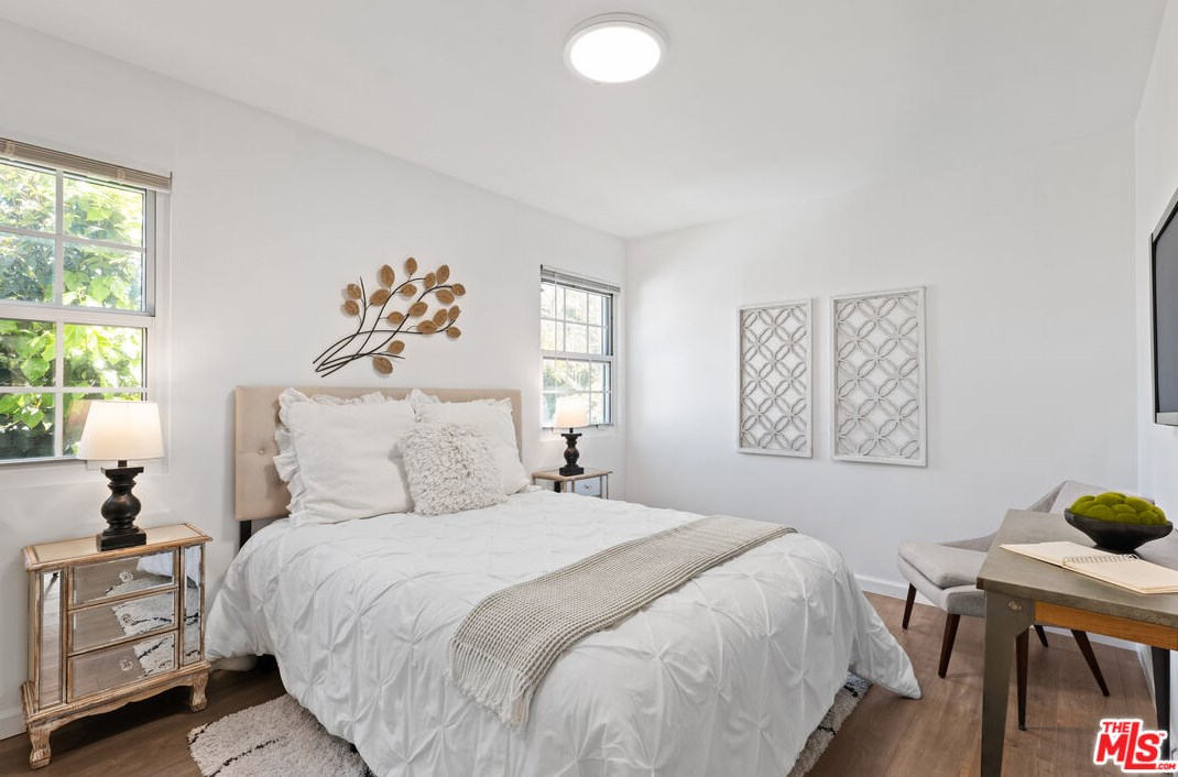 8837 De Haviland Ave, Los Angeles CA  90045-4116 exterior