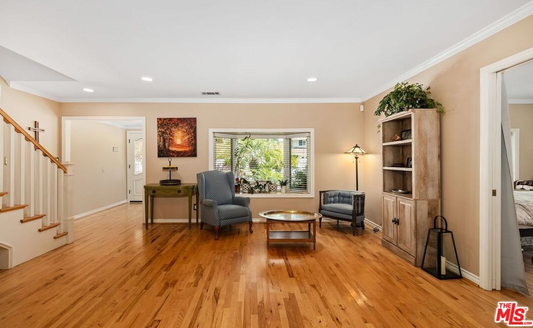 247 Fallbrook Ave, Thousand Oaks CA 91320-4255 exterior