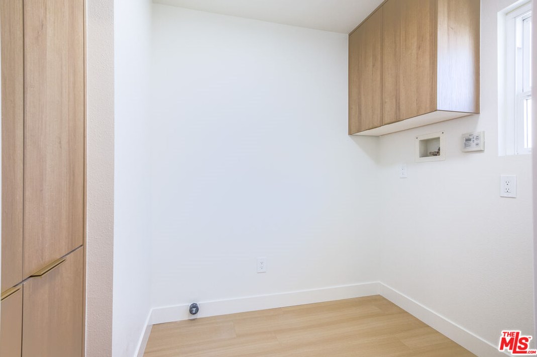 2433 238 St, Torrance CA  90505-4510 exterior