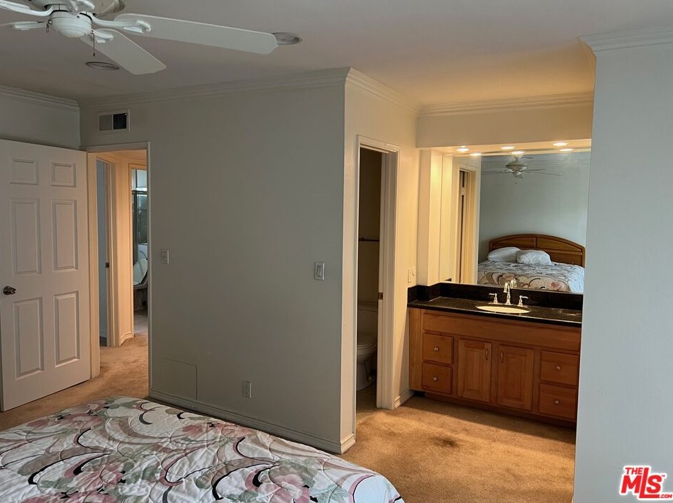 3333 Wood Ter, Los Angeles CA  90027-2204 exterior