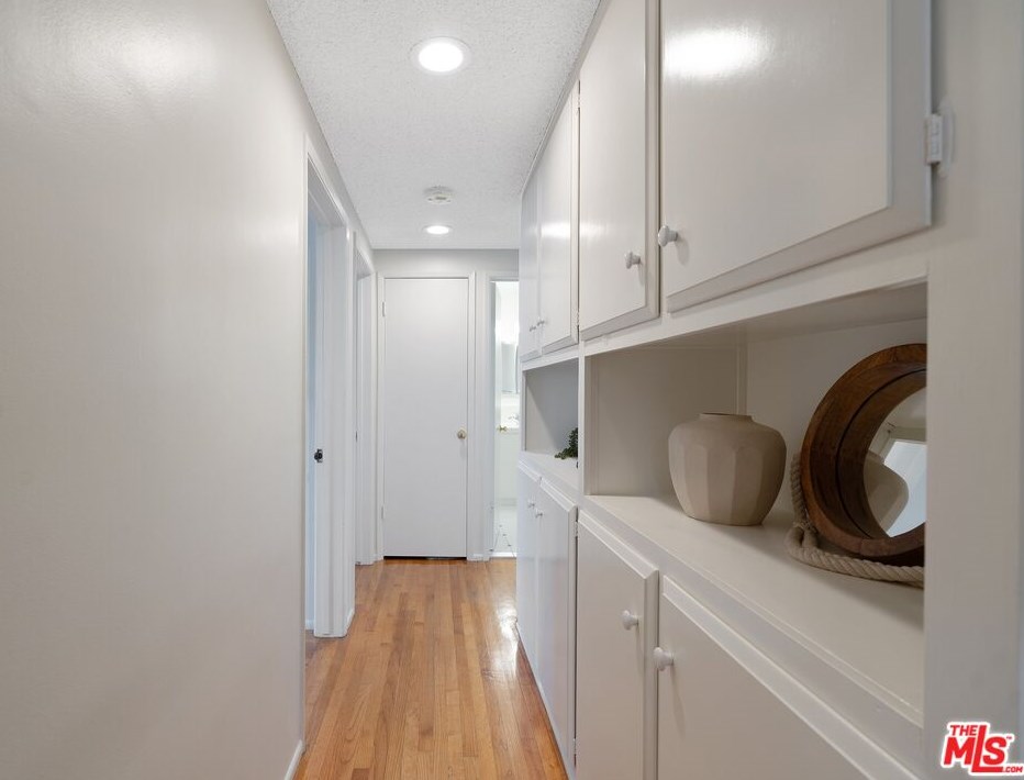 1505 Mariposa Ave, El Segundo CA 90245-3229 exterior