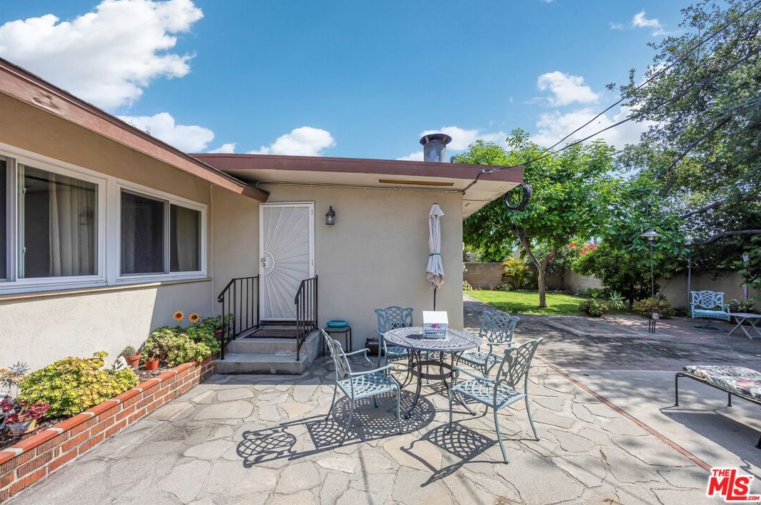 333 Nora Ave, West Covina CA  91790-1517 exterior