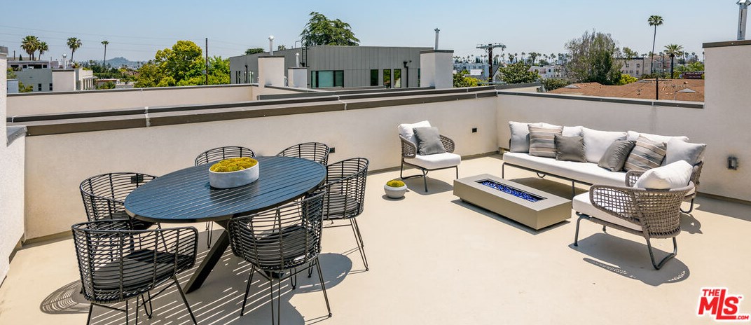 1248 Lodi Pl, Los Angeles CA  90038-1710 exterior
