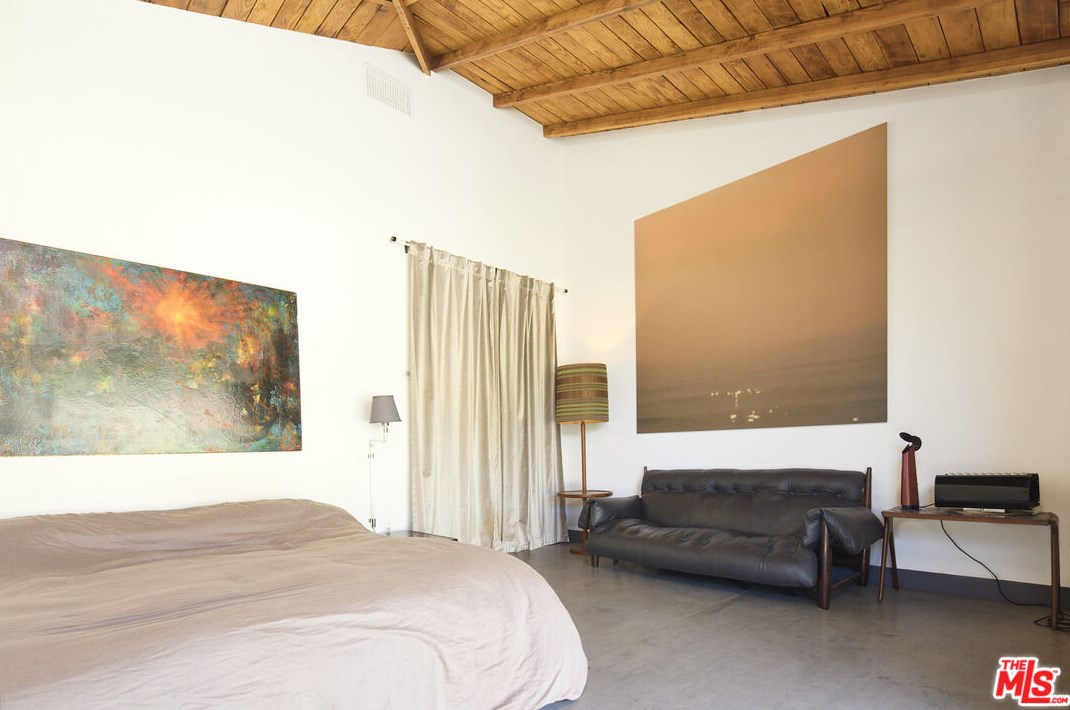 8902 Gibson St, Los Angeles CA  90034-2422 exterior