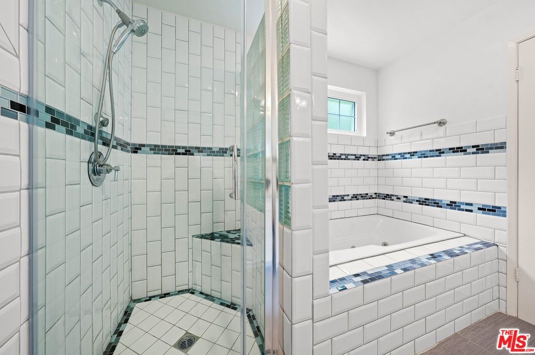 3431 Greenfield Ave, Los Angeles CA  90034-5301 exterior