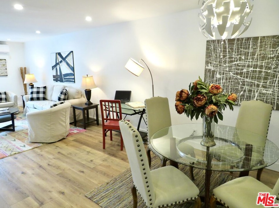 2320 Bentley Ave, Los Angeles CA  90064-3101 exterior
