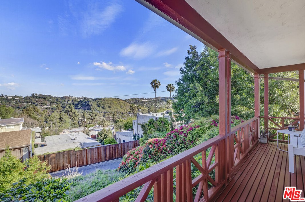 201 Wayland St, Los Angeles CA  90042-3539 exterior